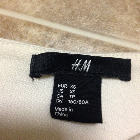 ⚫️H&M colorblock black cream shift 3/4 length - Picture 3 of 3